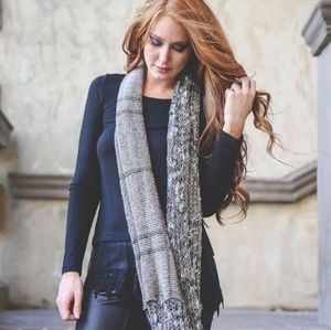 Winter Lemmon Accessories - 2 Scarves Winter Lemmon Accessories - 2 Scarves